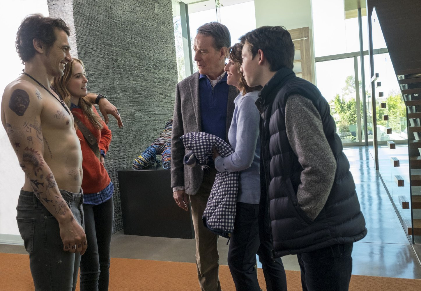 REVIEW Why Him? – Cười nghiêng ngả với bố vợ và chàng rể kỳ quặc