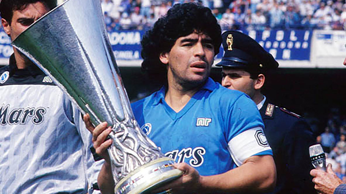 Maradona trong màu áo Napoli
